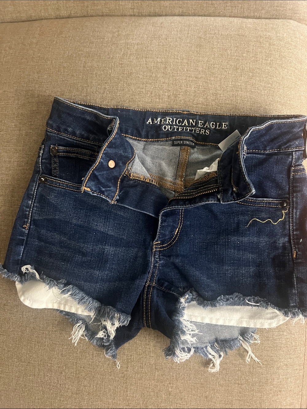 American Eagle high rise shortie Dark Wash Denim Cutoff Shorts size 2